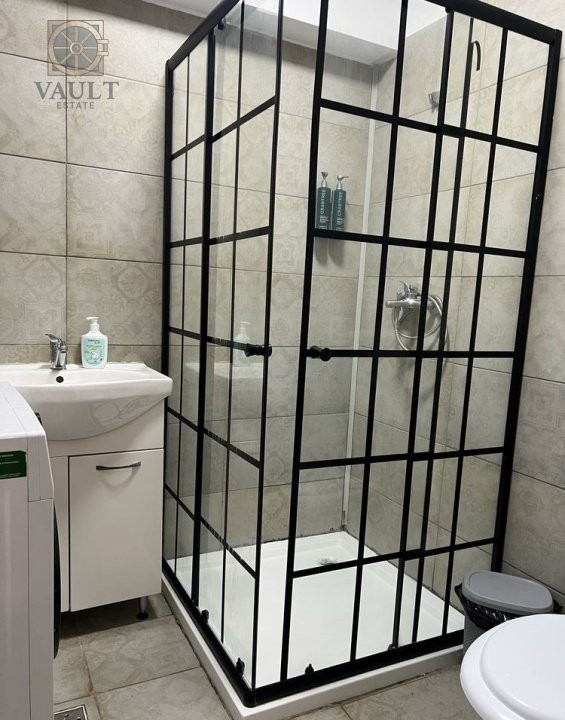 Apartament 2 camere 45 mp Decomandat Curte proprie Demisol - Jiului