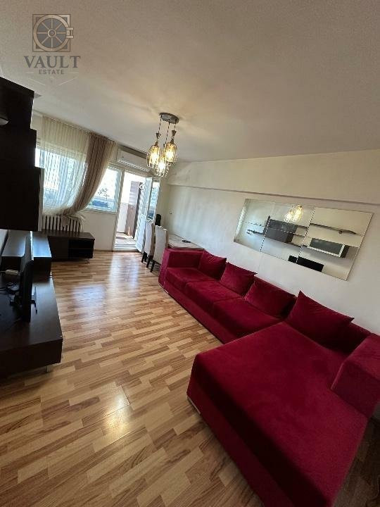 Apartament 3 camere - Decomandat - 2 balcoane - Doamna Ghica