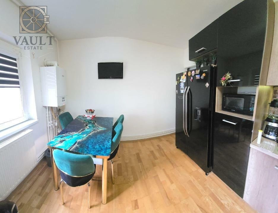 Apartament 3 camere, 2 bai - Centrala proprie - Sebastian - 13 Septembrie