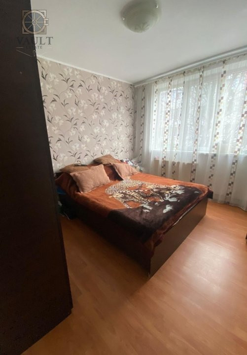 APARTAMENT 4 CAMERE- DECOMANDAT- CENTRALA PROPRIE-BRANOCVEANU