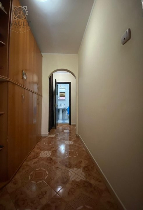 APARTAMENT 4 CAMERE- DECOMANDAT- CENTRALA PROPRIE-BRANOCVEANU