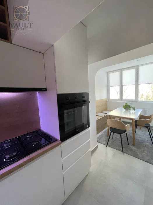 Apartament 2 Camere -Renovat- Bld.Unirii-Rond Alba Iulia