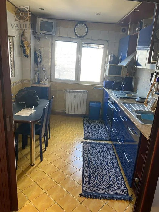 Apartament 2 camere balcon 8mp- Stefan Cel Mare/Aurel Vlaicu