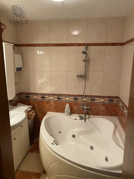 Apartament 2 camere balcon 8mp- Stefan Cel Mare/Aurel Vlaicu