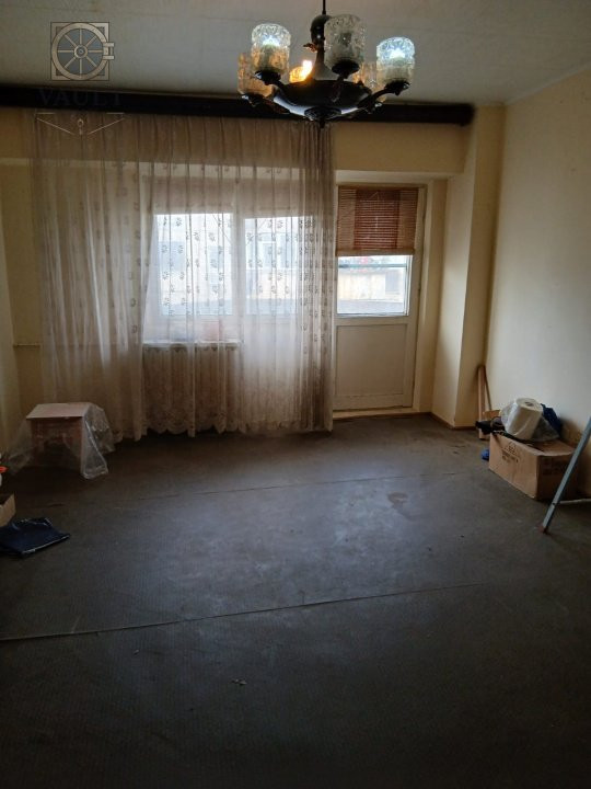 GARSONIERA  40 MP  - VITAN in apropiere  de  MALL VITAN 
