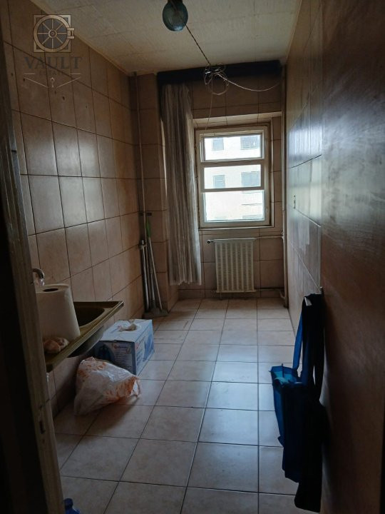 GARSONIERA  40 MP  - VITAN in apropiere  de  MALL VITAN 