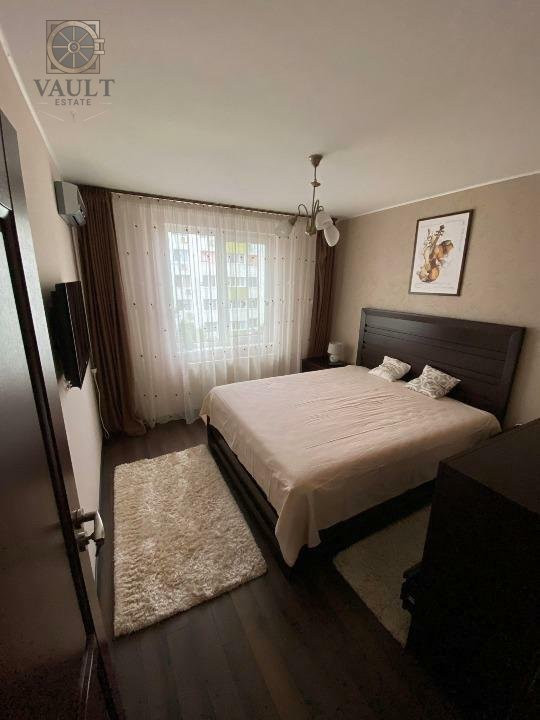 Apartament 3 camere- 1983- decomandat-2 bai-plan ll- Bd. Chisinau 