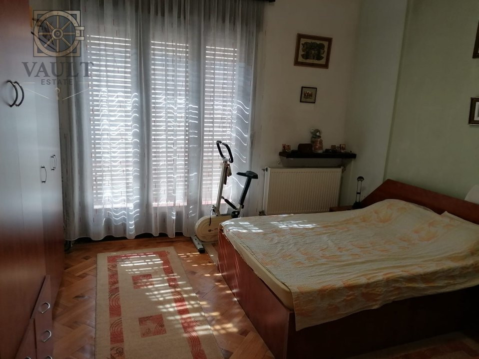 Apartament 3 camere -ETAJ 3 -3 MINUTE METROU UNIVERSITATE 