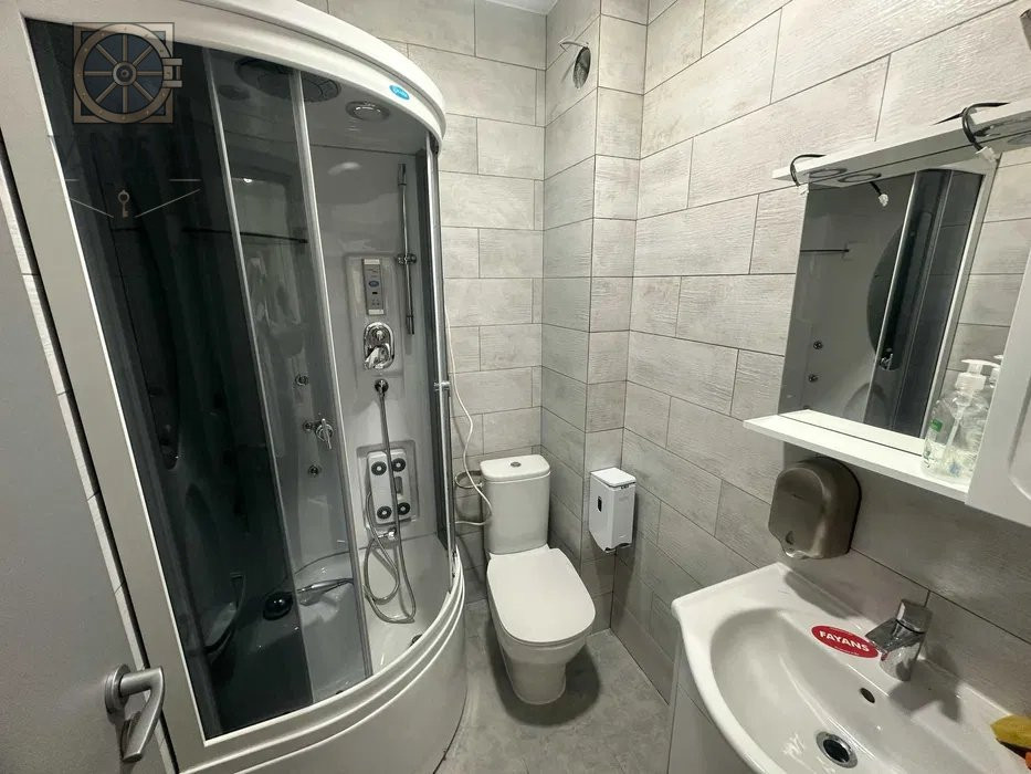 3 camere 84mp-MUTARE IMEDIATA-CENTRALA PROPRIE-BERCENI