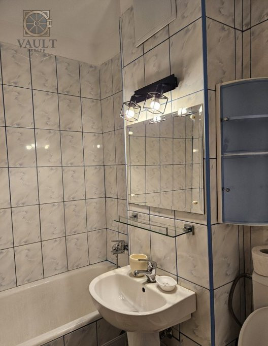 APARTAMENT 2 CAMERE- DECOMANDAT- BLOC ANVELOPAT- MEGA MALL