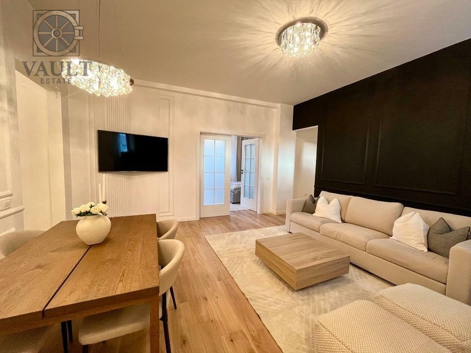Apartament 3 camere - Semidecomandat / Langa Universitate