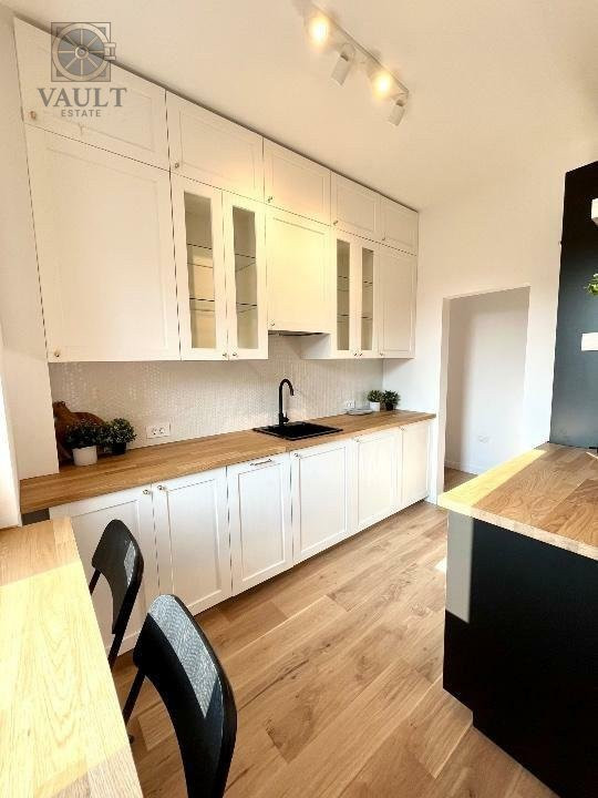 Apartament 3 camere - Semidecomandat / Langa Universitate