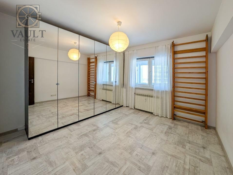 APARTAMENT 3 CAMERE- DECOMANDAT - 2 BAI - CALEA CALARASI