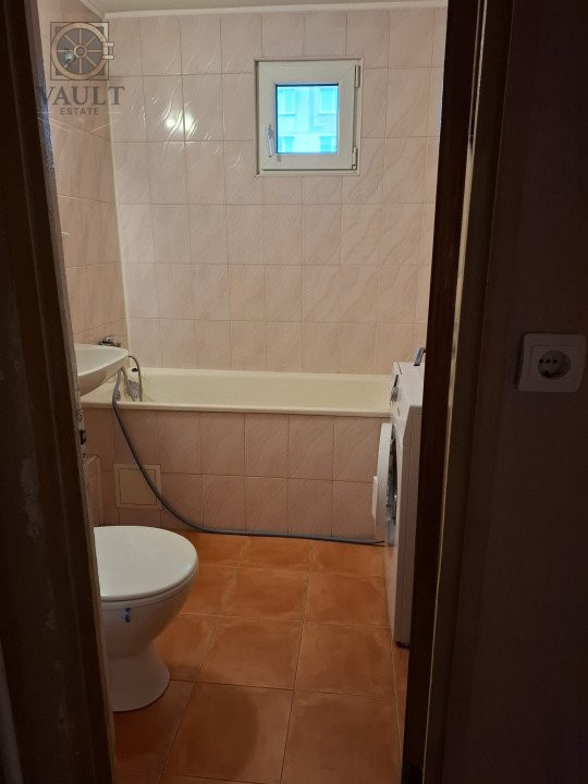 Apartament 4 camere / An 1985 / Zona Crangasi