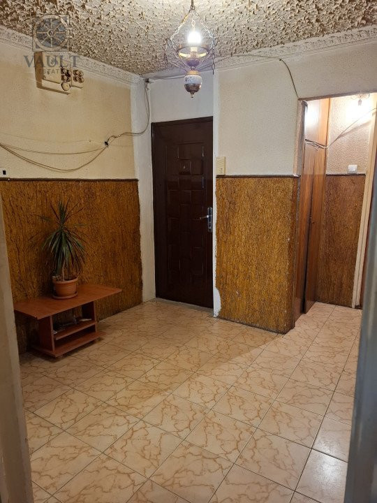 Apartament 4 camere / An 1985 / Zona Crangasi