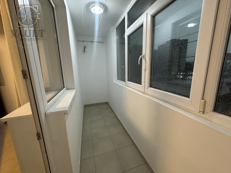 Imobil cu12 unitati-8 apartamente-2 garsoniere și 2 apartamente la mansardă 