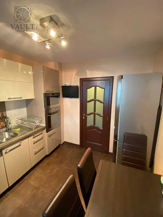 Apartament 3 camere-decomandat-2 bai CHISINAU