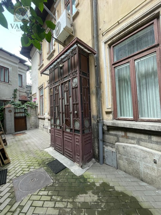 Casa individuală 3 camere - Parcul Carol - Ultracentral 