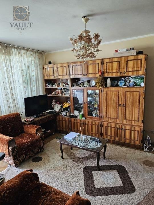Apartament 2 camere bloc anvelopat - Piata Sudului