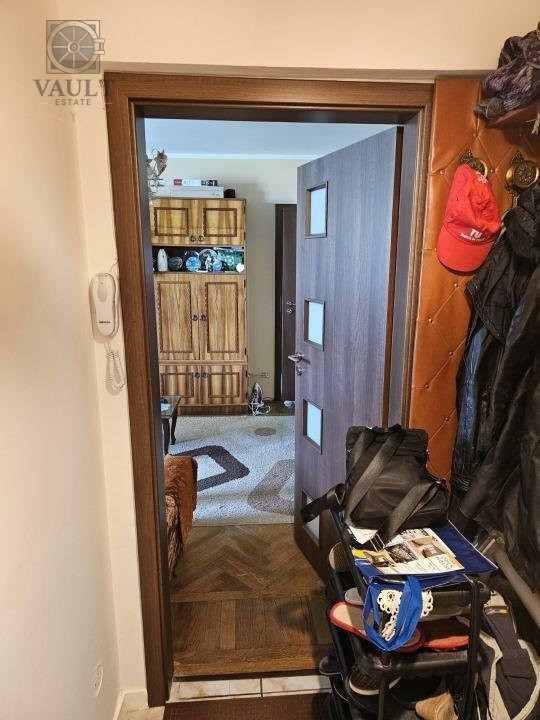 Apartament 2 camere bloc anvelopat - Piata Sudului