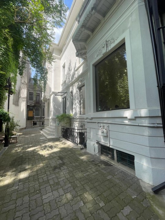 Villa Interbelica Renovata - zona Armeneasca - Aproape de Bl. Carol 