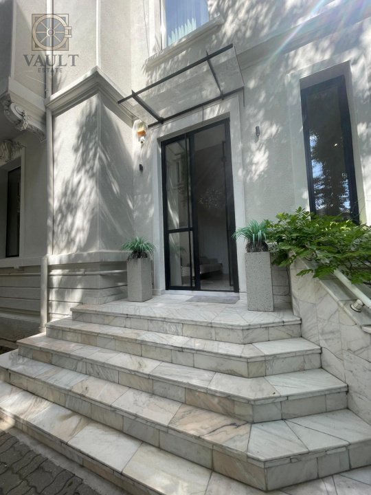 Villa Interbelica Renovata - zona Armeneasca - Aproape de Bl. Carol 