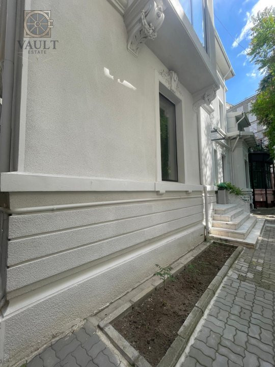 Villa Interbelica Renovata - zona Armeneasca - Aproape de Bl. Carol 