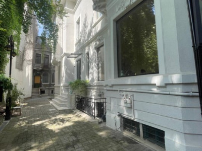 Villa Interbelica Renovata - zona Armeneasca - Aproape de Bl. Carol 