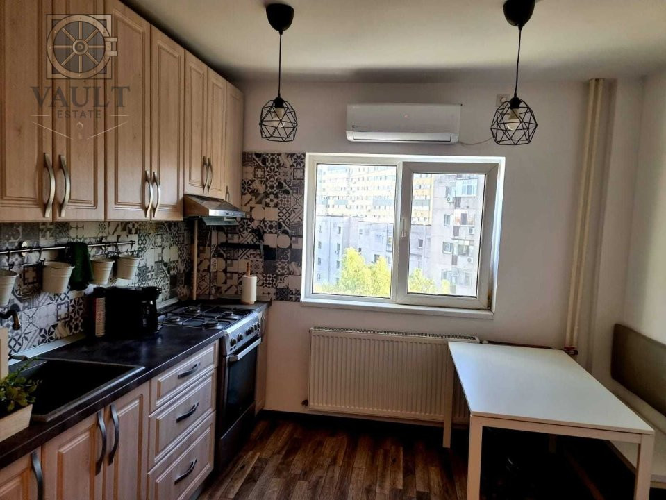 Apartament 2 camere bloc anvelopat- Mega Mall