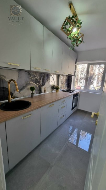 2 Camere  Modern-Mobilat Utilat-Etaj 1-Piata Resita