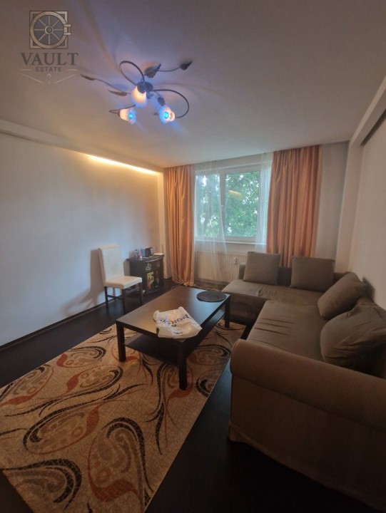 Apartament 3 camere - 15 min distanta de metrou/complex - 1 decembrie 1918