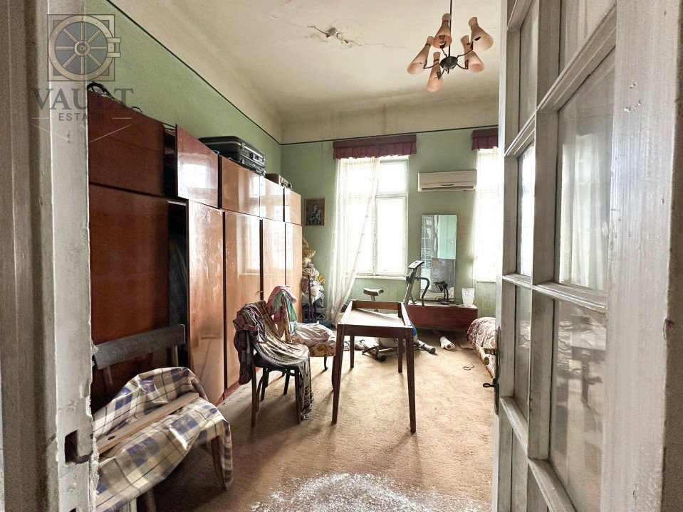 Casa 3 camere zona Dacia-Armenesca- Mosilor