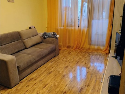 Garsoniera - Decomandata - Etaj Intermediar - Bloc Mixt - Metrou Dristor