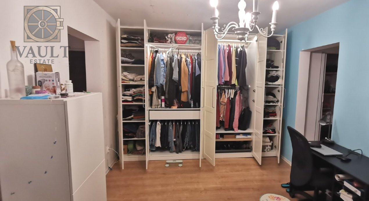 APARTAMENT 2 CAMERE / 53 M2 / LA 8 MINUTE DE MERS PE JOS PANA LA METROU GORJULUI