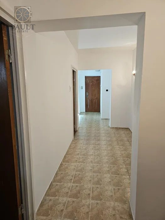 Apartament 3 camere- Decomandat- Titulescu -Piata Victoriei