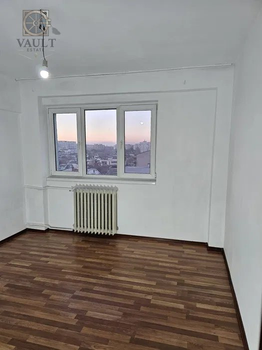 Apartament 3 camere- Decomandat- Titulescu -Piata Victoriei