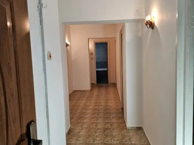 Apartament 3 camere- Decomandat- Titulescu -Piata Victoriei