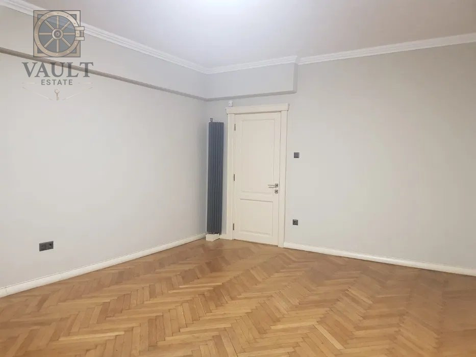 Garsonieră -Demisol Inalt - Televiziunea Romana -Calea Dorobanti