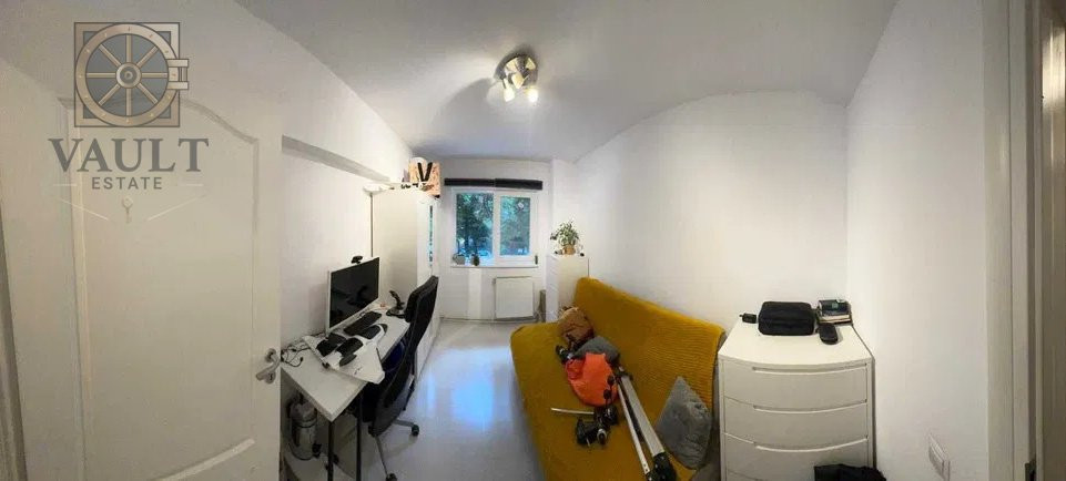 APARTAMENT 3 CAMERE-RENOVAT COMPLET-CENTRALA PROPRIE-ETAJ 1-LUJERULUI