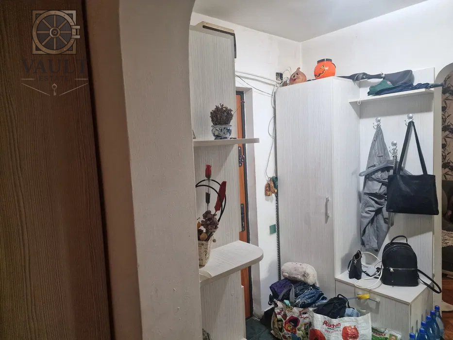 Apartament 3 camere- decomandat- Aliorului