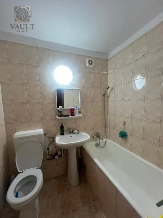 Apartament 3 camere - 9 minute pana la Metrou -1 Decembrie 1918-65.7 MP