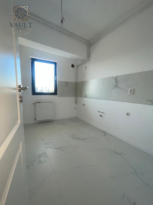Apartament 3 camere semidecomandat P/4,150MP curte,Colentina/Andronache