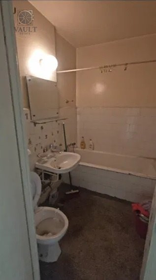 Apartament 2 camere Calea Giulesti-Necesita renovare integrala