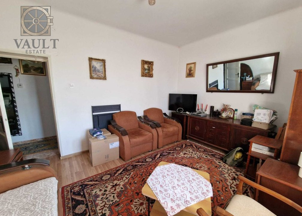 APARTAMENT 2 CAMERE DECOMANDAT - CENTRALA PROPRIE - DAMAROAIA