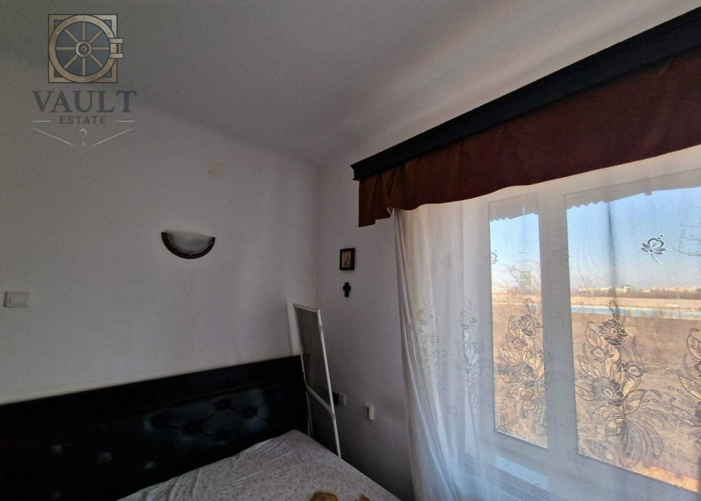 APARTAMENT 2 CAMERE DECOMANDAT - CENTRALA PROPRIE - DAMAROAIA