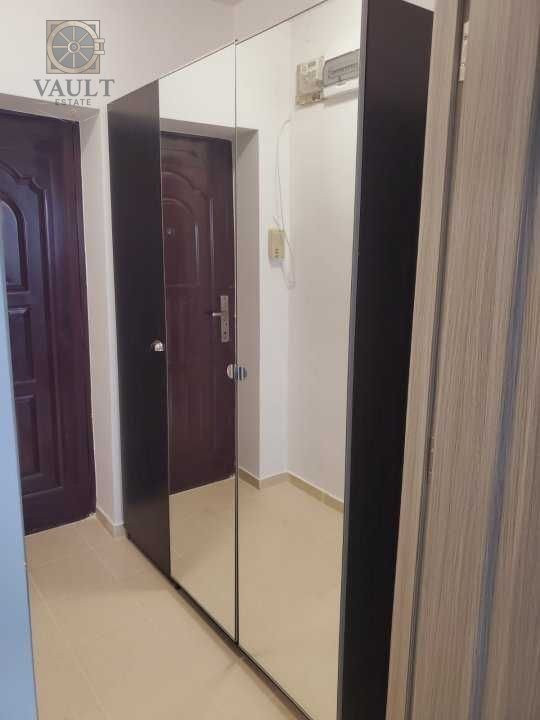 Garsoniera - Piata Minis - Bloc anvelopat - Metrou costin Georgian -