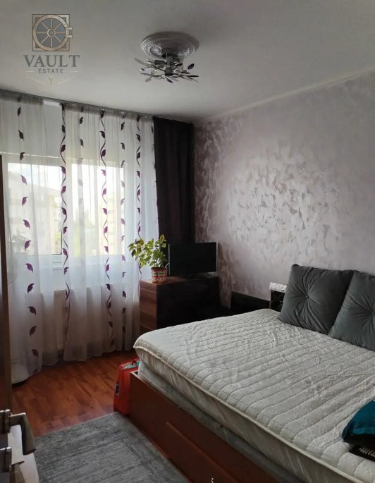 Apartament 3 camere - decomandat-2 bai- Metrou Raul Doamnei