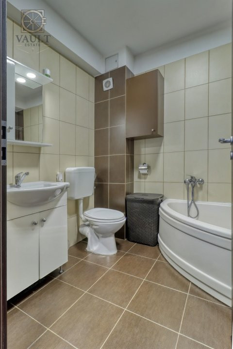 APARTAMENT 3 CAMERE / AN 2011 / MOBILAT / UTILAT / CHIAJNA - REZERVELOR