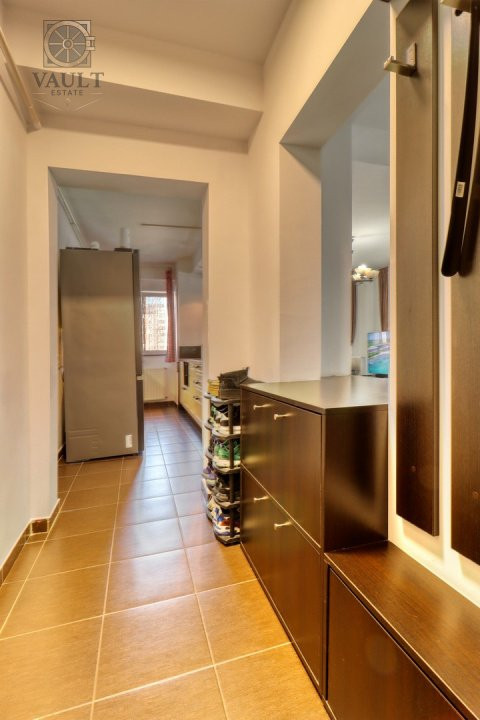 APARTAMENT 3 CAMERE / AN 2011 / MOBILAT / UTILAT / CHIAJNA - REZERVELOR