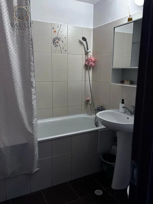 Apartament 3 camere Fizicienilor